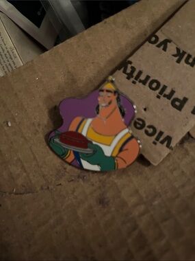 Disney mystery chef pin Kronk opened pin